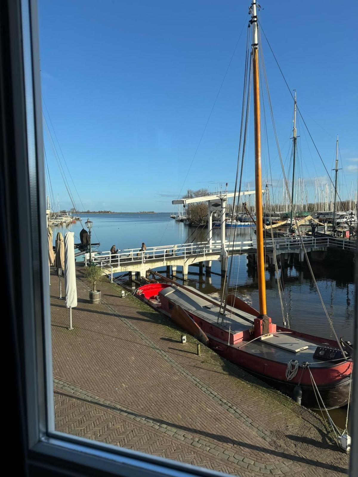 Apartment At The Harbor Monnickendam Exterior photo